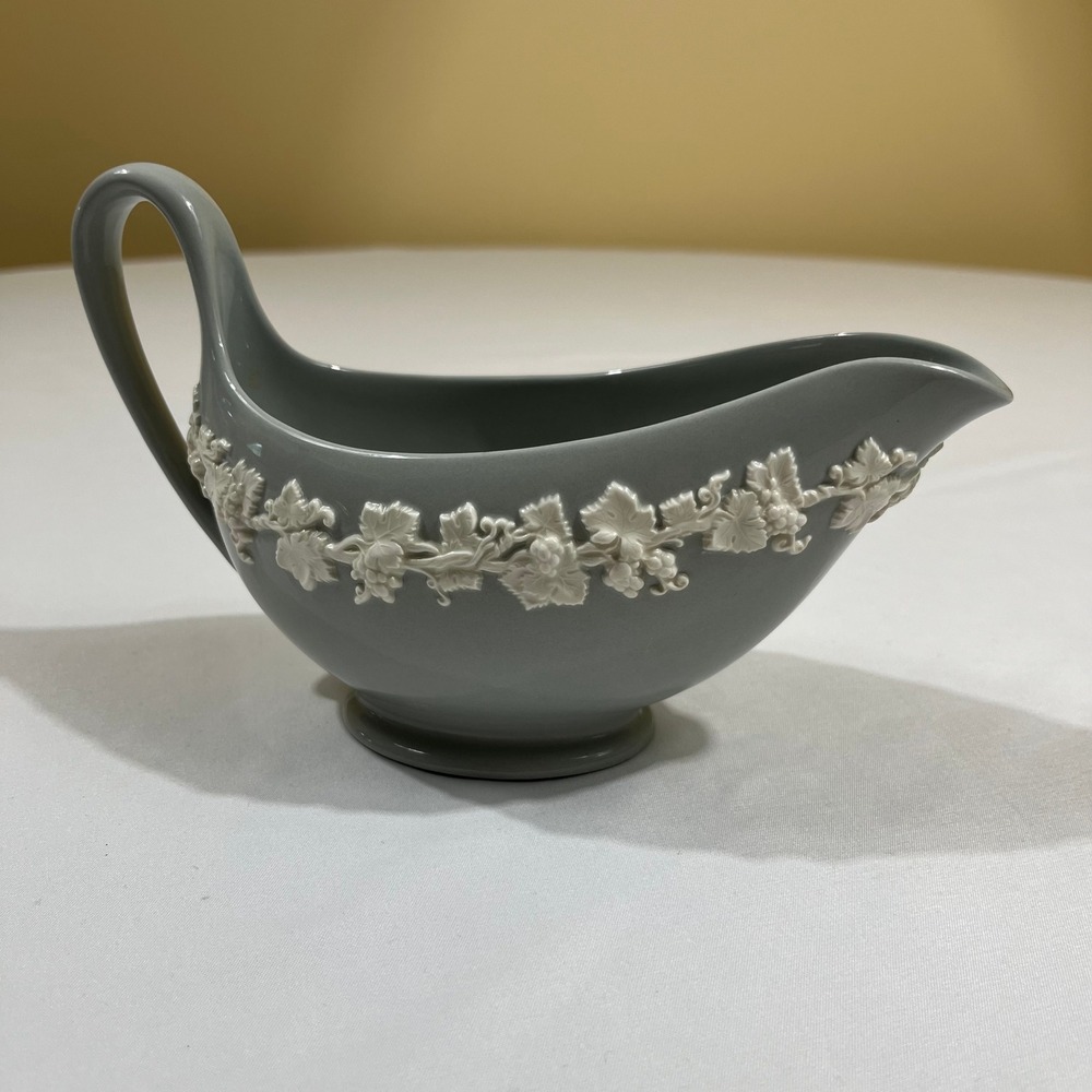 Wedgwood Gravy Boat Embossed Queensware Gray Cream Grapevine England